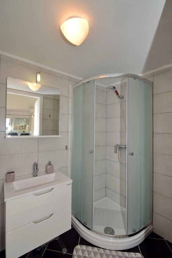 Apartman M&B Volosko Luaran gambar